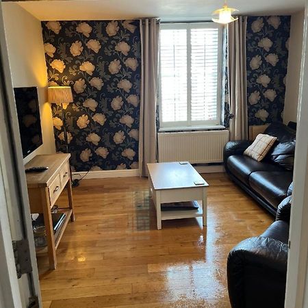 The Flat 72 Apartment เฮริฟอร์ด ภายนอก รูปภาพ