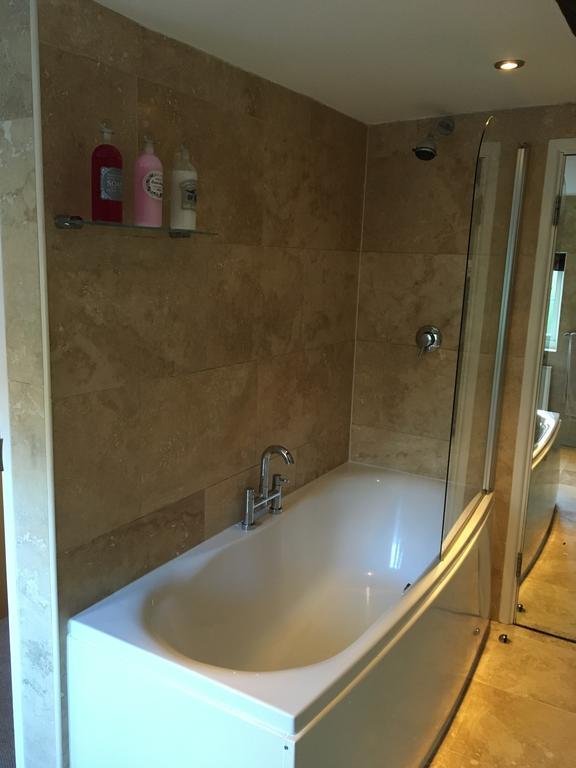 The Flat 72 Apartment เฮริฟอร์ด ภายนอก รูปภาพ